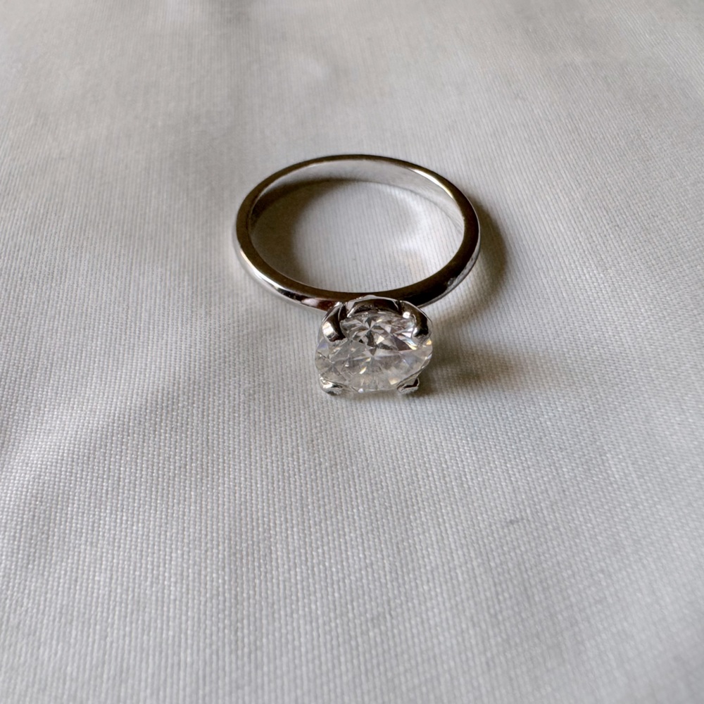 Women’s ring